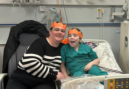 Saoirse in hospital with her mum Stella